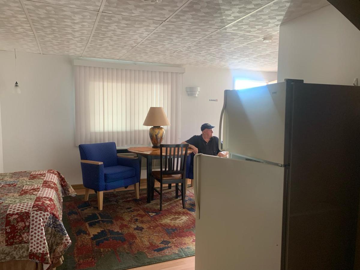 River Road Motel Wisconsin Dells Bagian luar foto