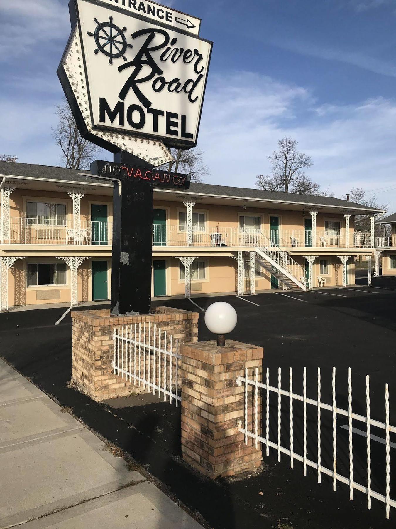 River Road Motel Wisconsin Dells Bagian luar foto