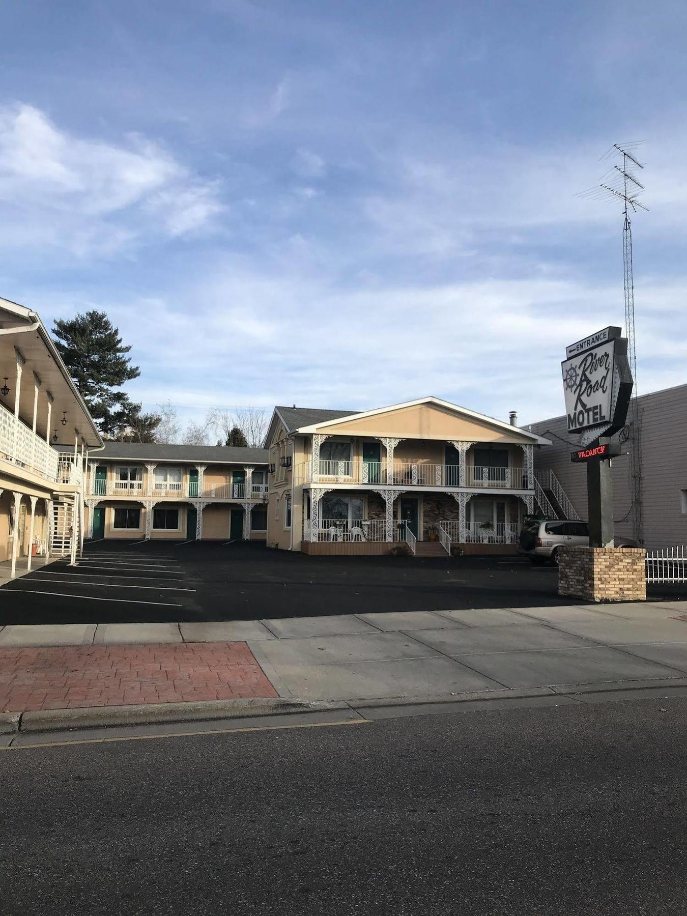 River Road Motel Wisconsin Dells Bagian luar foto